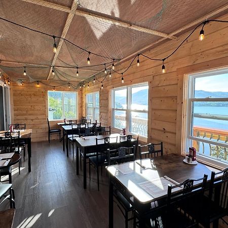 Knotty Pine Cottages, Suites & Motel Rooms Ingonish Eksteriør bilde