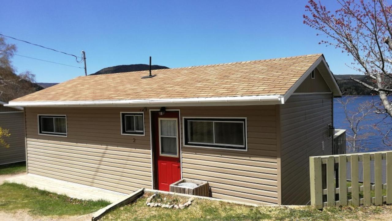 Knotty Pine Cottages, Suites & Motel Rooms Ingonish Eksteriør bilde