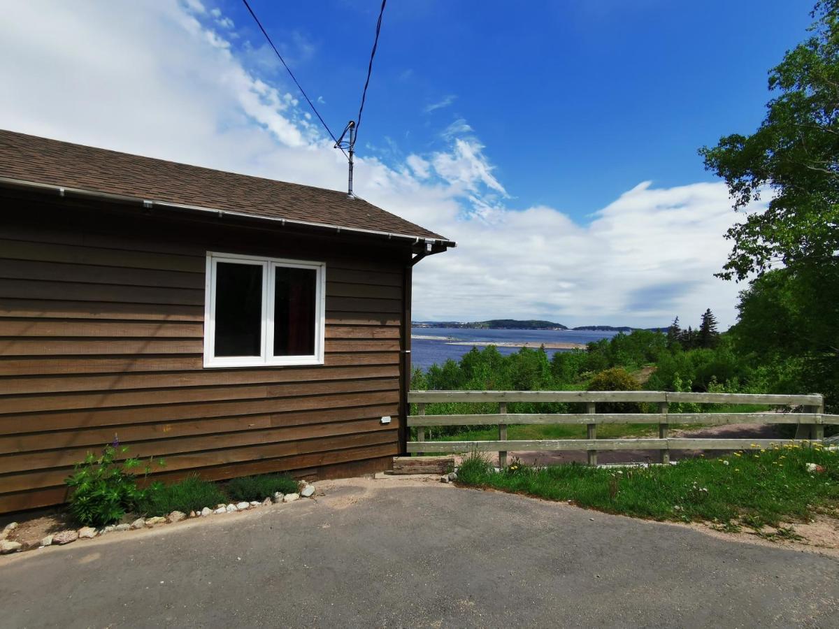 Knotty Pine Cottages, Suites & Motel Rooms Ingonish Eksteriør bilde